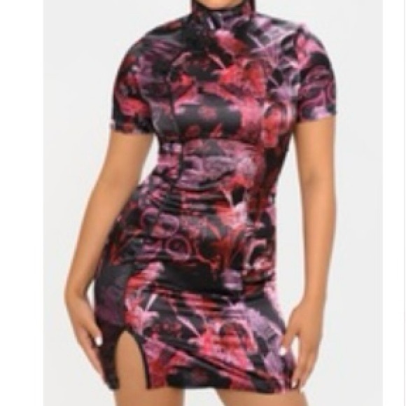 Stylish Pink and Black Patterned Dress - Picture 1 of 3